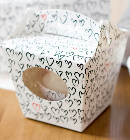 Krabička na cupcake - Hearts (8 Ks) - K11-5021-01